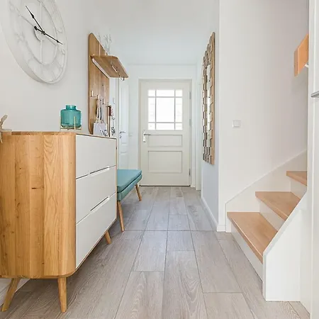 Hus Zeeskahn Holiday home *